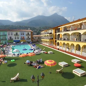 Giardino Dei Colori Dianella Pool Relax &family Friendly Apartament
